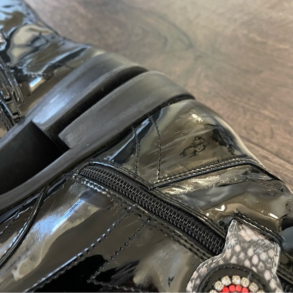 Betsey Johnson Dexter Black Patent Fashion Combat Boot 9.5 - Picture 13 of 15